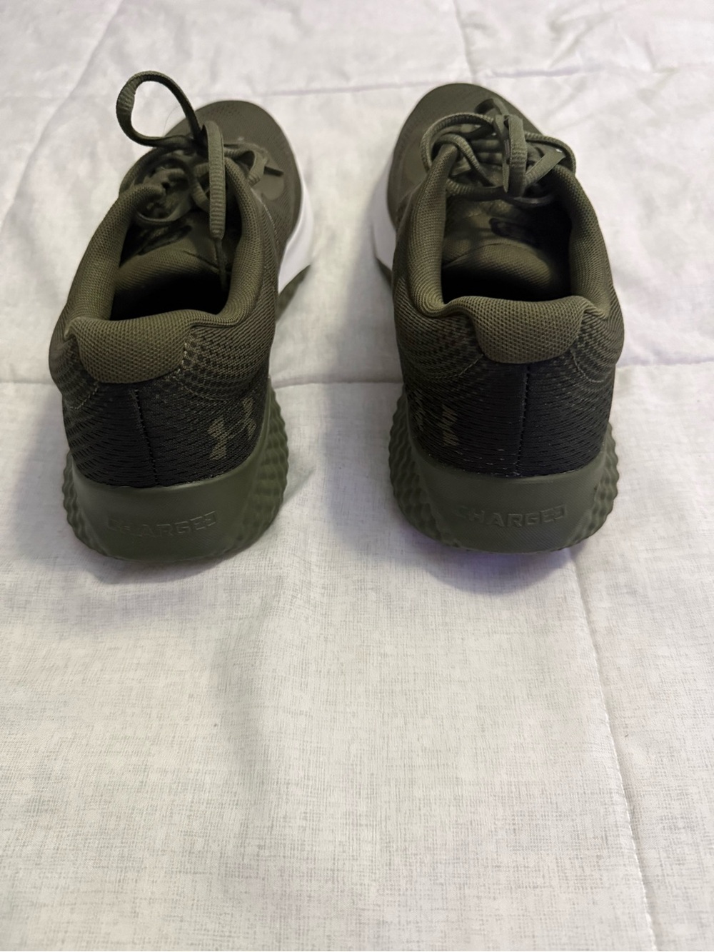 Under Armour Men’s Running Shoes in Olive Green and Black - Picture 3 of 7
